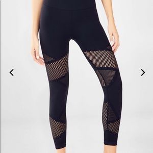 NEW WITH TAGS FABLETICS LEGGINGS SIZE S